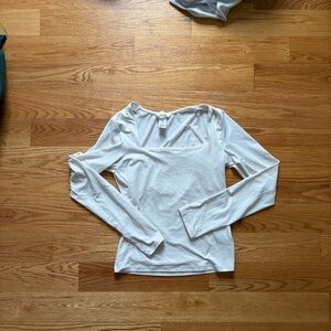 H&M Classic White Long Sleeve Top